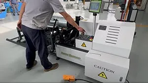 ماكينة تشكيل شفة مجرى الهواء الحلزوني