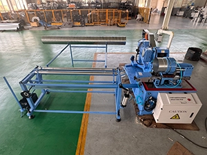 ماكينة تصنيع مجاري هواء حلزونية (مدمجة، قطر 1800 مم، سمك 1.2 مم)