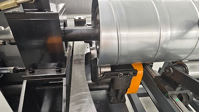 ماكينة تشكيل شفة مجرى الهواء الحلزوني LFB-1500