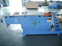 ماكينة تشكيل أكواع مجاري الهواء الهيدروليكية HRE-1250