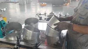 ماكينة تشكيل أكواع مجاري الهواء الهيدروليكية HRE-1250