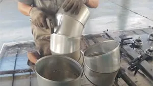 ماكينة تشكيل أكواع مجاري الهواء الهيدروليكية HRE-1250